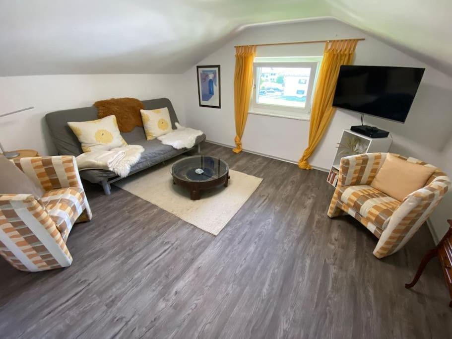 Schönes Dg Im Herzen Von Apartment