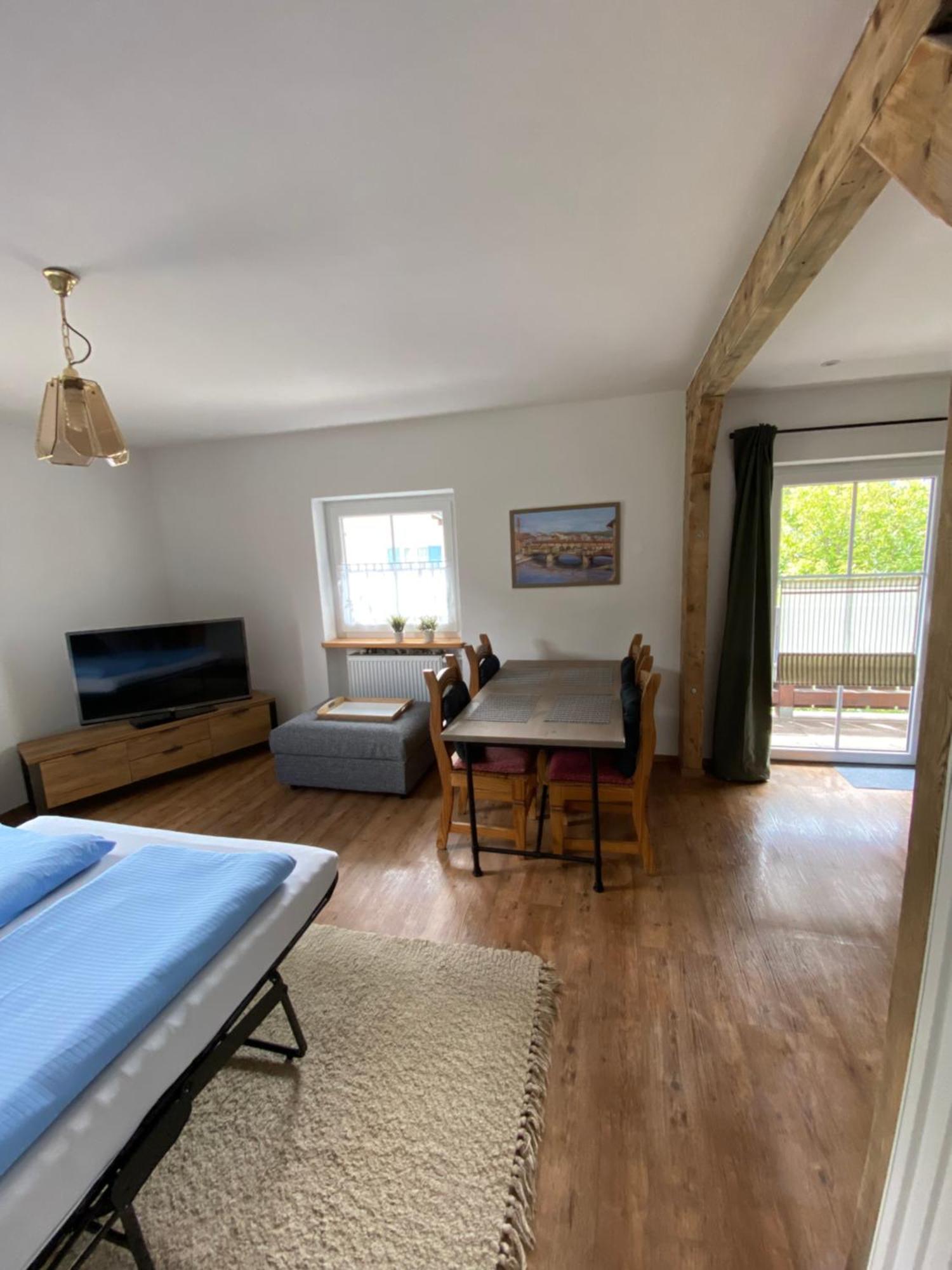Schönes Dg Im Herzen Von Apartment